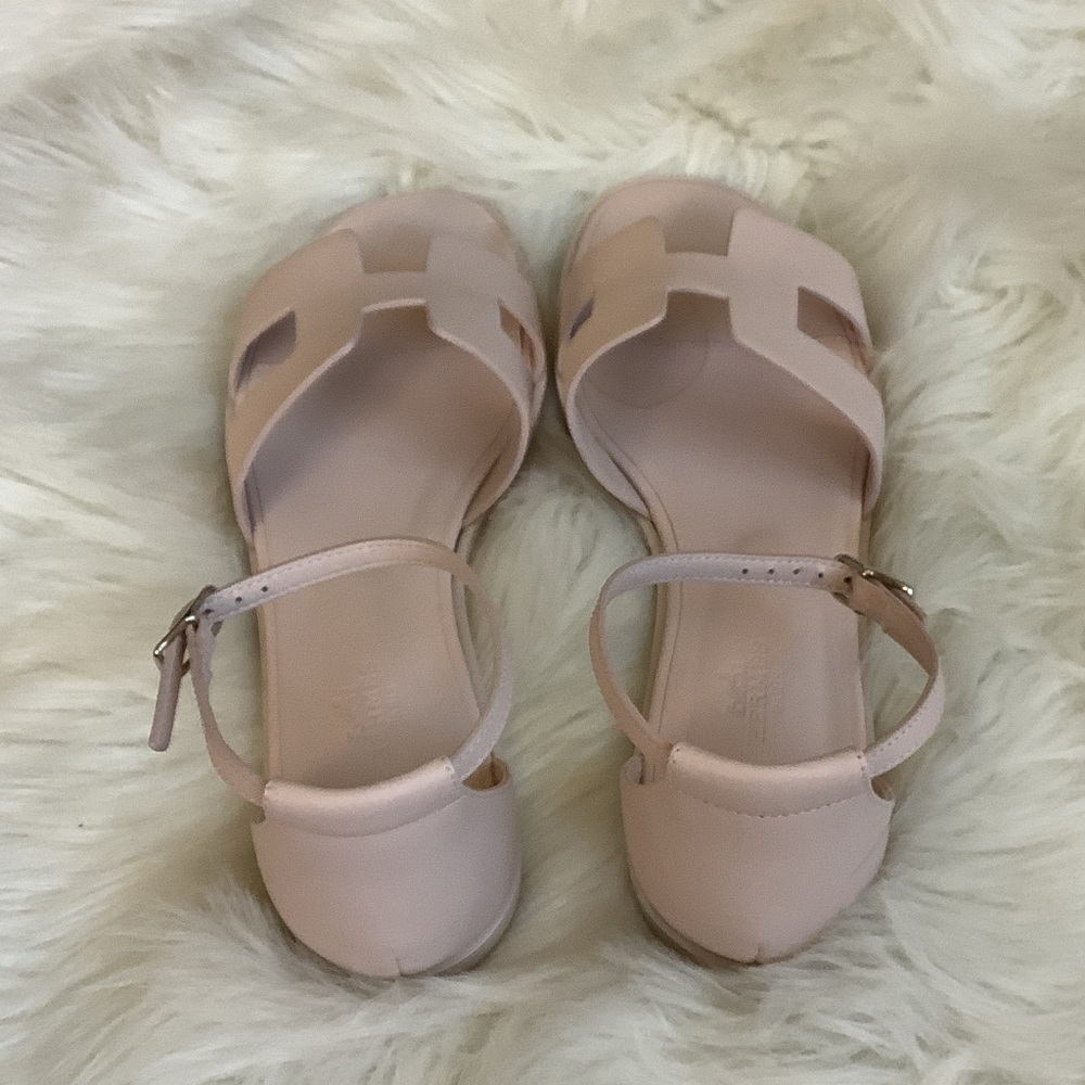 Hermes Santorini Light Pink Sandals - Picture 2 of 7